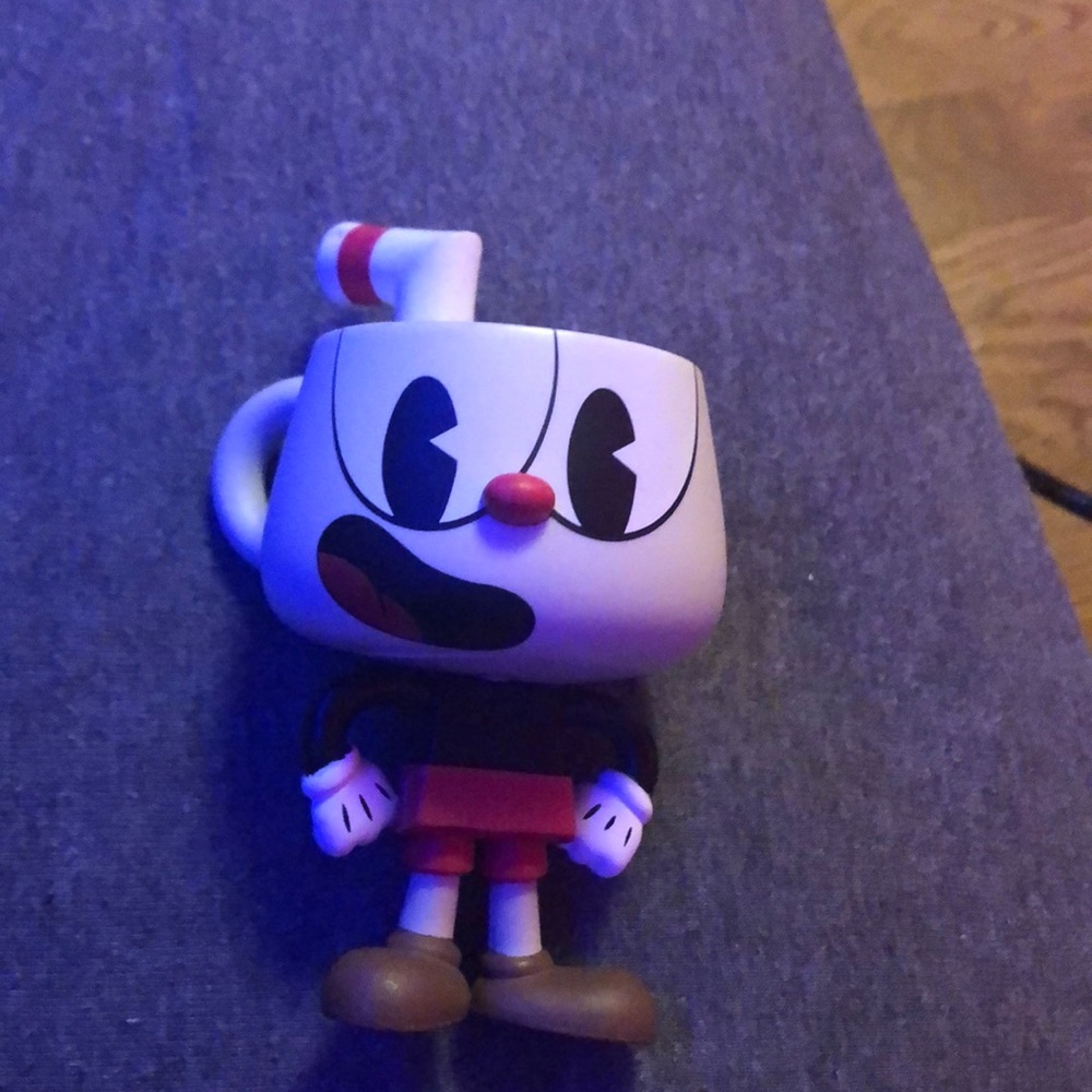 Red cup head perfect condition figure